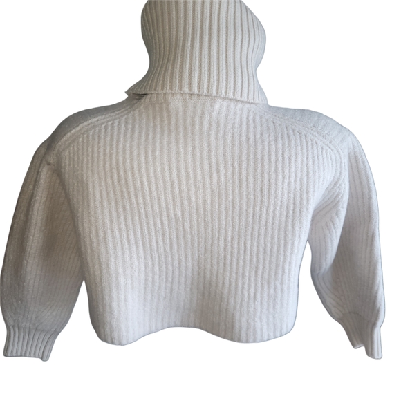 Aritzia's Babaton Ribbed Knit 100% Merino Wool Cropped Turtleneck Sweater 2XS - Picture 6 of 7